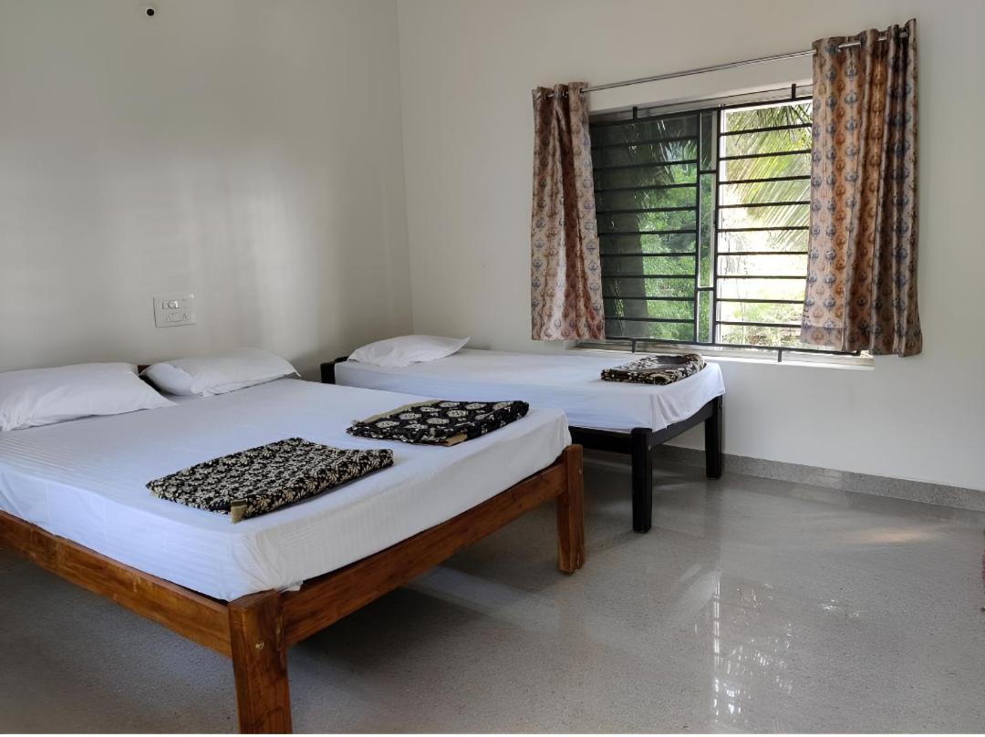Surya Cafe And Stay Sea View Gokarna (Karnataka) Exterior foto